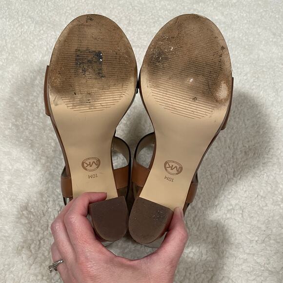 Michael Michael Kors Berkley T-Strap Sandals Heels Brown Leather Platform 10 - Picture 7 of 9